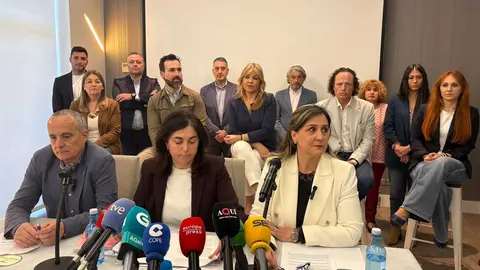 Carballo, Candia y Reigosa, en la comparecencia ante la prensa.