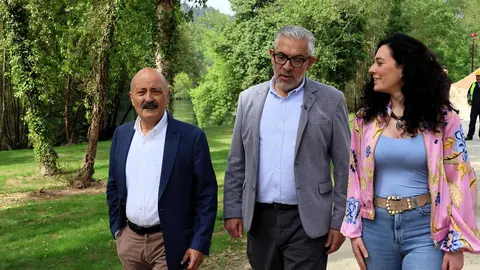 042336_foto2_o_alcalde_inaugura_a_union_dos_paseos_fluviais_do_rato_e_do_mino_completando_o_gran_cinto_verde_de_lugo