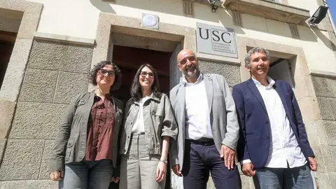 Lugo. A nova reitor&iacute;a da USC traslada o Vicerrectorado de Lugo &oacute; Pazo de Montenegro, donde a instituci&oacute;n xa ocupara as instalaci&oacute;ns ata o ano 2022. A nova reitora da USC, Rosa Crujeiras, foi acompa&ntilde;ada polo Vicerreitor do Campus de Lugo, Roberto Bande, a Vicerreitora de Cultura, Ana Cabana e o Vicerreitor de Innovaci&oacute;n, Marcelo Maneiro.