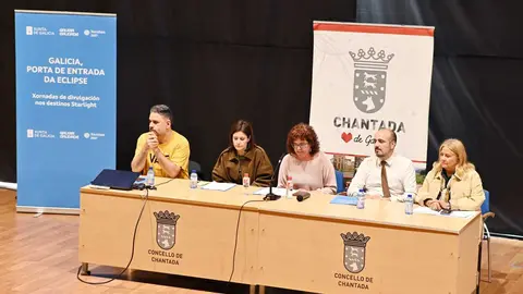 La jornada sobre el eclipse celebrada en Chantada