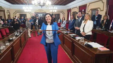 Elena Candia, con el bast&oacute;n de mando. Pradero