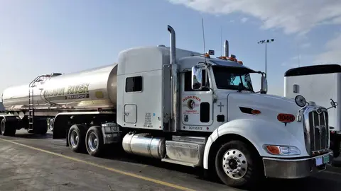 Cami&oacute;n, tr&aacute;iler