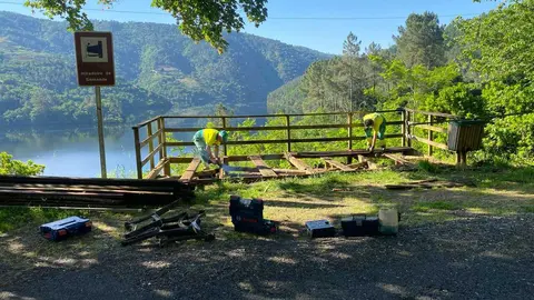 El Concello de Chantada inicia mejoras en los miradores de la Ribeira Sacra