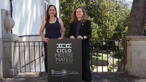 Luc&iacute;a Regueiro e Iria Castro, en la presentaci&oacute;n del ciclo Mestre Mateo