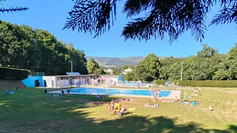 Piscina Municipal de Castroverde