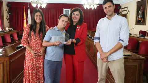 Elena Candia, en la recepci&oacute;n a Mauro Rodr&iacute;guez