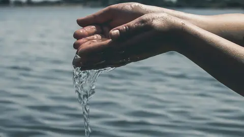 Cada gota cuenta: peque&ntilde;os gestos para ahorrar agua tambi&eacute;n en verano