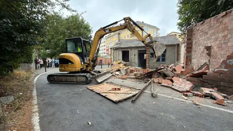 Derribo del tap&oacute;n urban&iacute;stico de Dona Urraca. Pradero