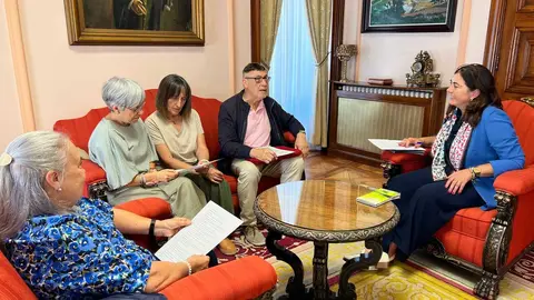 Elena Candia mantuvo un encuentro con Lugo Patrimonio