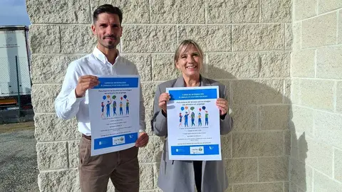 Modesto Renda y Mar&iacute;a Xos&eacute; Fern&aacute;ndez presentaron el curso en Vilalba