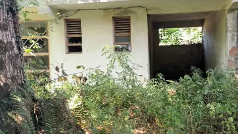Escola Villouz&aacute;n, en L&aacute;ncara